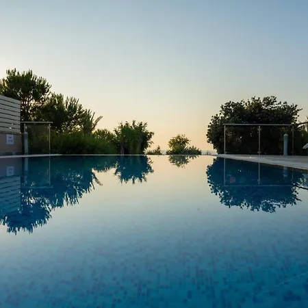 Pandora - 4 Bedroom Luxury Beach Front With Private Pool * Polis