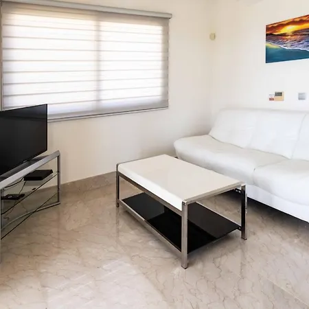 Villa Pandora - 4 Bedroom Luxury Beach Front With Private Pool Polis
