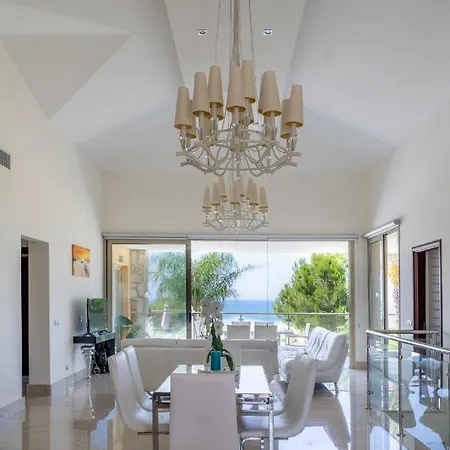 Pandora - 4 Bedroom Luxury Beach Front With Private Pool Polis