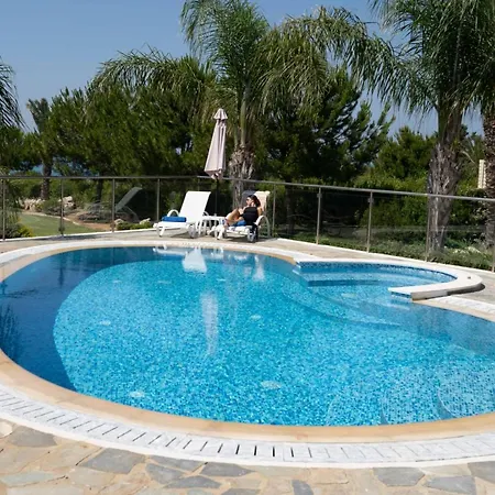 Pandora - 4 Bedroom Luxury Beach Front With Private Pool *